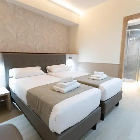 Maximus Hotel